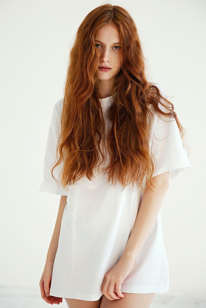 Model : [id346536511| ]