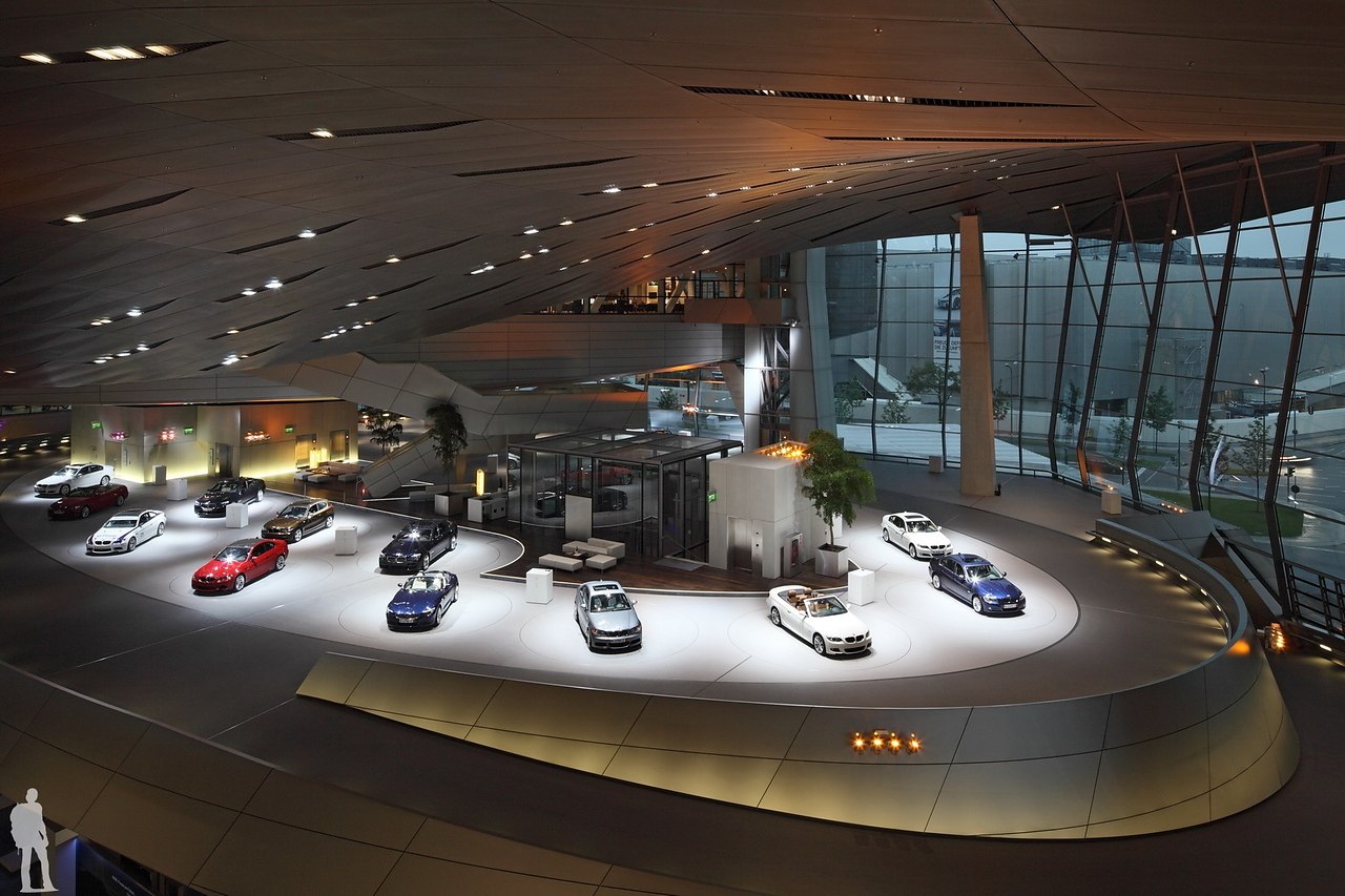 Мюнхен авто. Музей БМВ В Мюнхене. BMW Welt Мюнхен. Выставочное здание BMW Welt, Мюнхен, Германия. Музей BMW Германия.