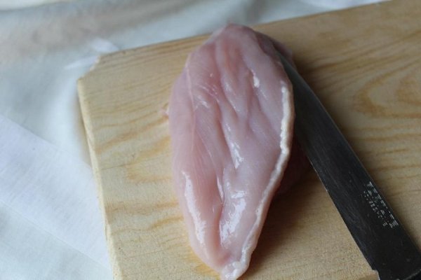Куриные кармашки с ананасами.Ингредиенты:Куриная грудка — 4 шт.Перец болгарский — 1 шт.Ананас ... - 3