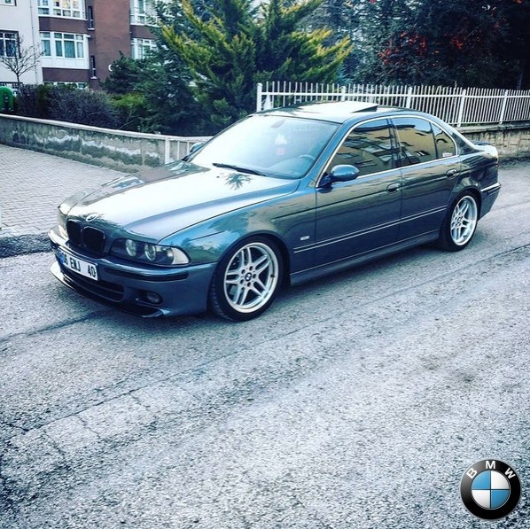 e e BMW