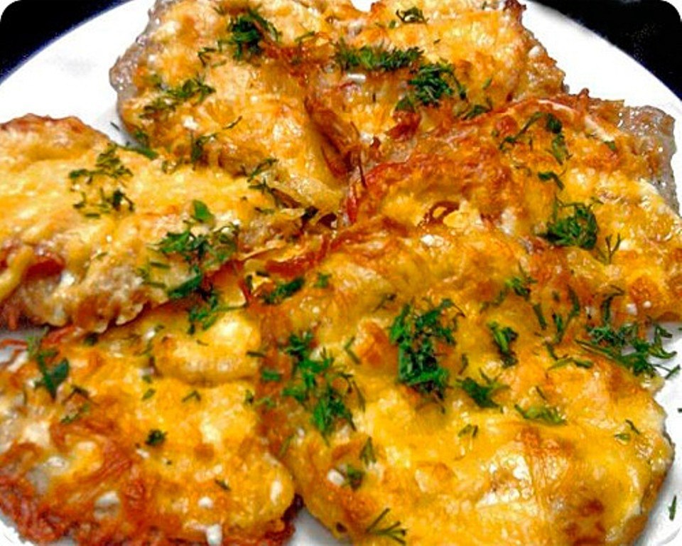 Мясные зразы по-французски . Итого на 100 грамм 149 ккалБ/Ж/У 14.7 / 9.4 / 1.3Ингредиенты: Фарш ...
