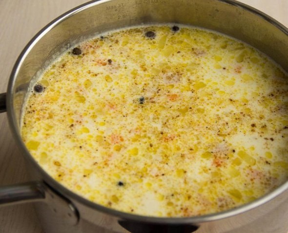Сырный суп с ветчиной и овощами.Ингредиенты:Ветчина — 200 гКартофель — 3-4 шт.Лук репчатый — 1 ... - 5