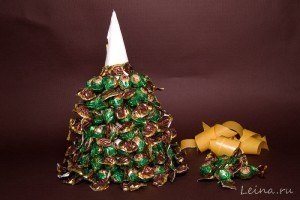 Елочка из конфет. Мастер-класс. - 8