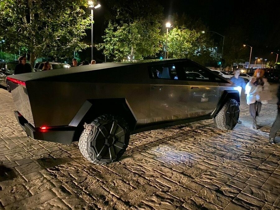  Cybertruck  Tesla     -.      ...