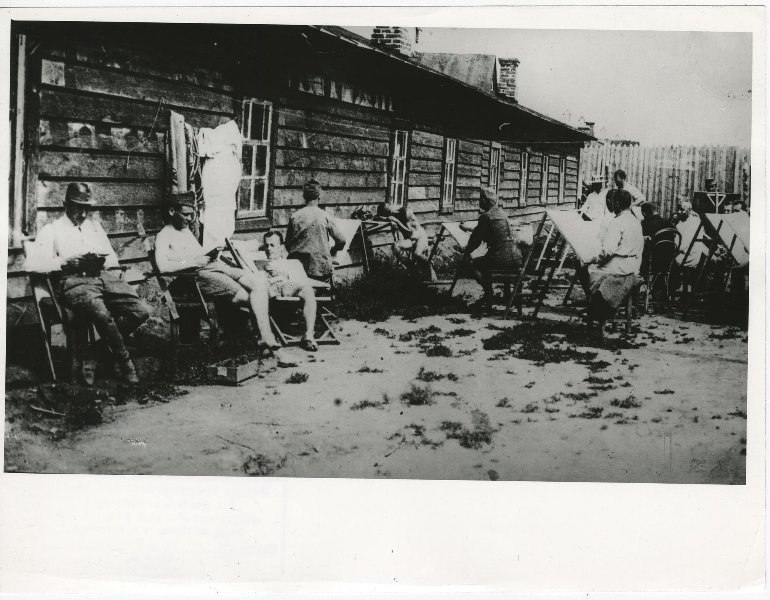    . . . 1918-1919 . #19@phistory | ...