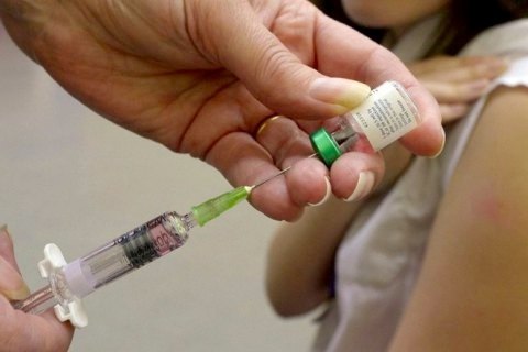 В Германии родителей, которые отказались вакцинировать детей от кори, будут штрафовать на 2,5 тысячи ... - 2