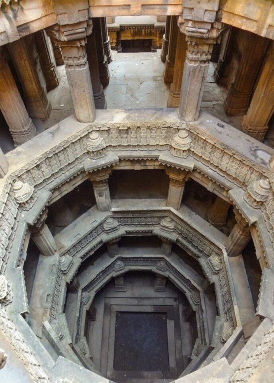 Stepwells     .   ,    ...