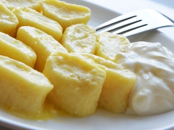 Ленивые вареники на ужин на любой вкус.Ленивые вареники для детейИнгредиенты:творог – 200 г;яйцо – 1 ...