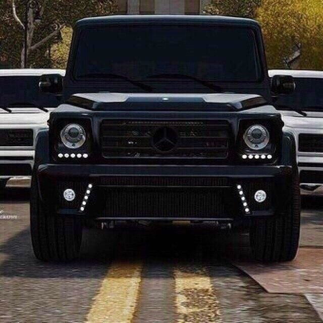     ,.     Mercedes.
