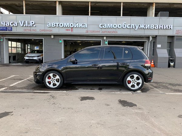 Volkswagen golf GTI 2009..: 112.000 2  : 465.000
