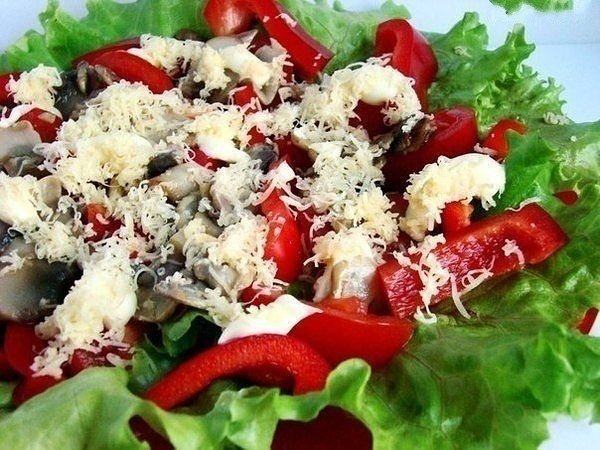 Супер вкусный диетический салат. . Итого на 100 грамм 53 ккалБ/Ж/У 4.6 / 2.5 / ...
