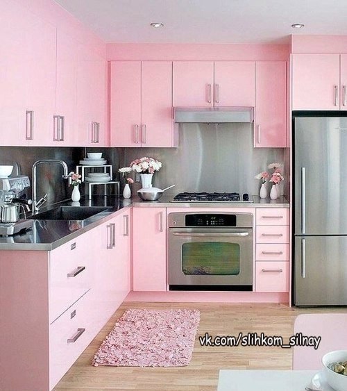 Кухня сильной и независимой женщины.