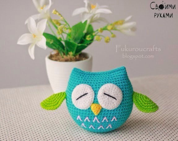 Вязаная совушка от Fucurou Crafts.Автор перевода: Ксения КуваеваРазмер совы - около 10 см при ...