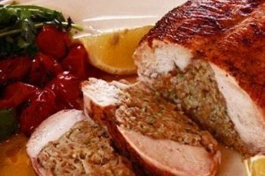 Фаршированная курица без костей.Такая фаршированная курица без костей предназначена для праздничного ...
