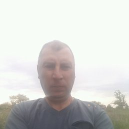 Иван, 47, Близнюки