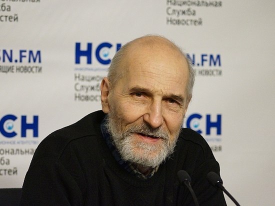 Я всего лишь человек. Я делаю ошибки, но я учусь на них. Я проваливаюсь в некоторых ситуациях, но я ...
