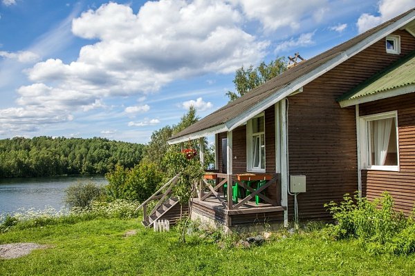 Повезло же людям с дачами! Какой вариант выбрали бы себе? - 4
