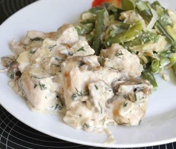 Мясо пoд сырным соусом.Ингредиeнты:- Говядина — 1 кг- Сыр твердый (твердый) — 200 г- Сливки — 150 ... - 7