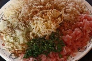 Фаршированная курица без костей.Такая фаршированная курица без костей предназначена для праздничного ... - 7