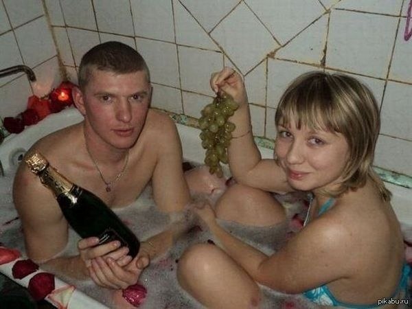 Как бы не выглядело это смешно, но у них хоть романтика есть - 3