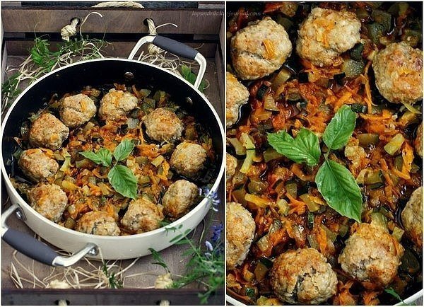 Тефтели с кабачками. .Итого на 100 грамм 91 ккалБ/Ж/У 6.7 / 5.4 / 4.3(для куриного фарша) Вам ...