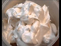 Очень вкусный белковый крем дял тортов и пирожных.Ингредиенты: Белок яичный (если мелкие, то 5шт.) — ... - 3
