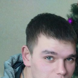 Андрей, 32, Шахтерск