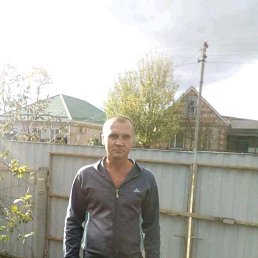 Владимир, 50, Крыловская