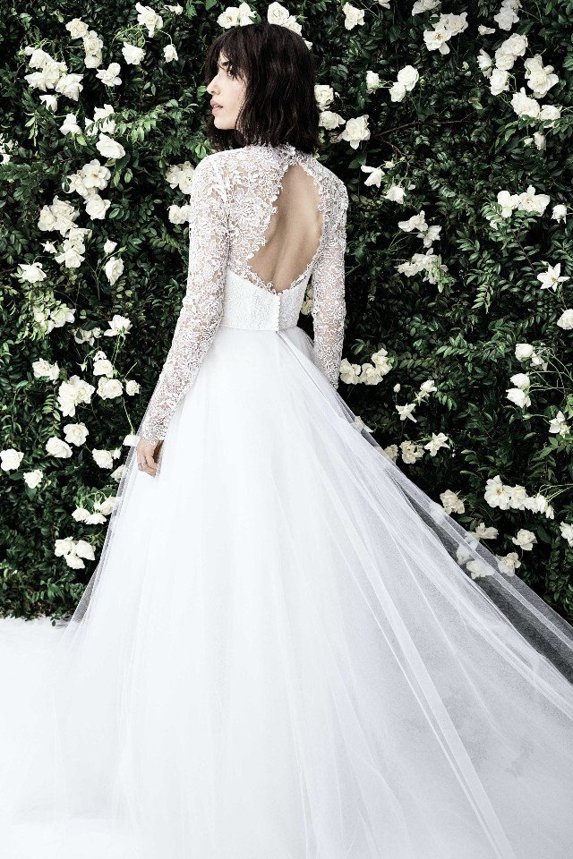    - 2020  Carolina Herrera.#@woman.blog