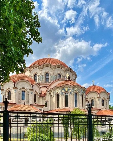   .elenaleonardovna