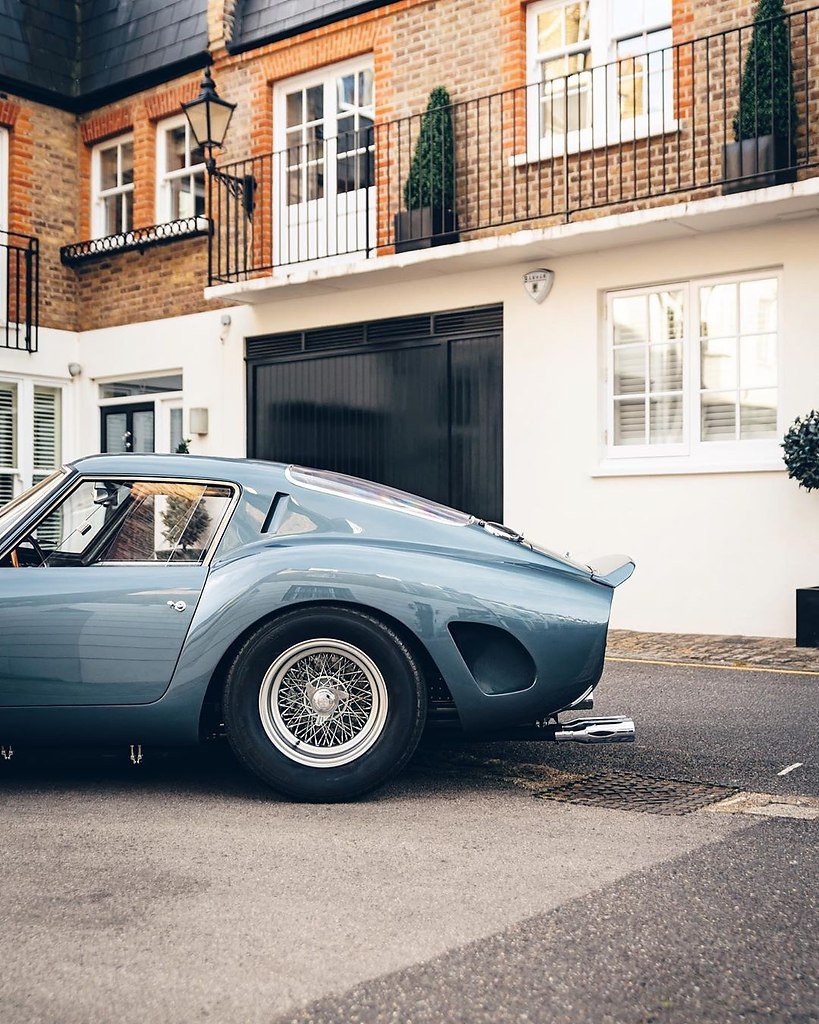 #Ferrari@autocult - 7
