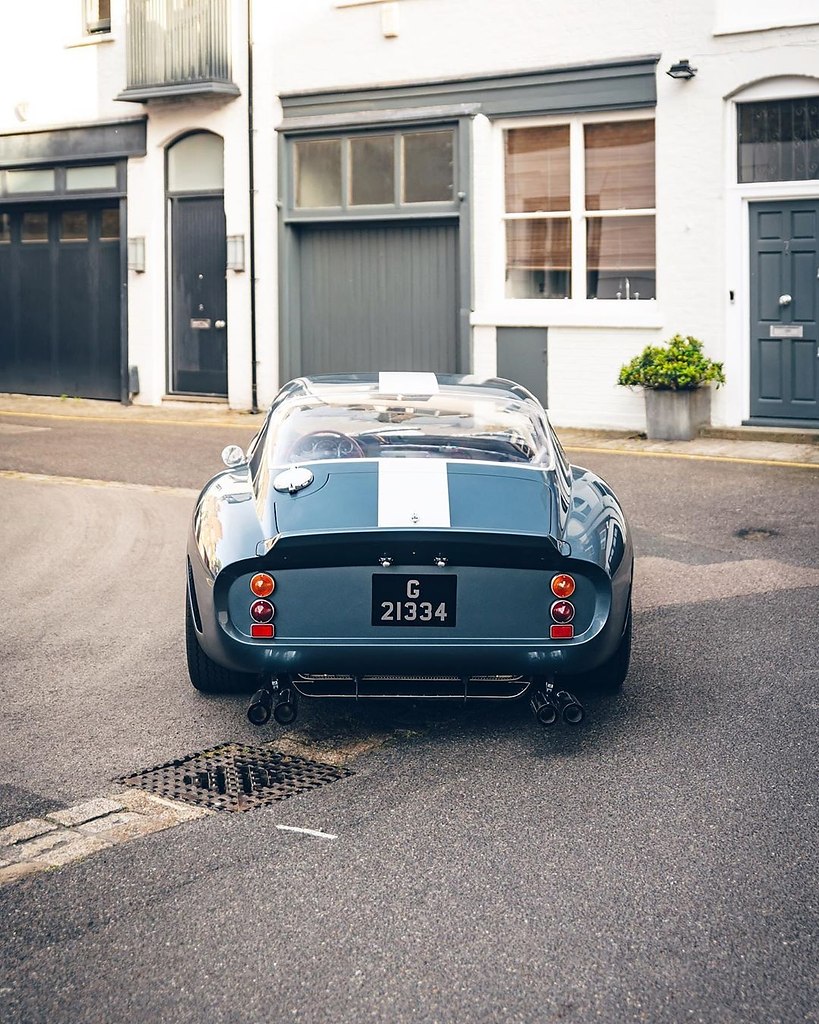 #Ferrari@autocult - 8