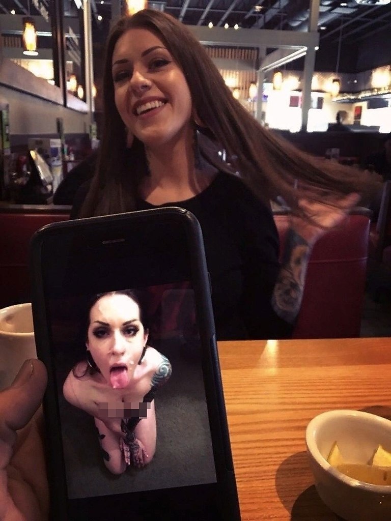  : 