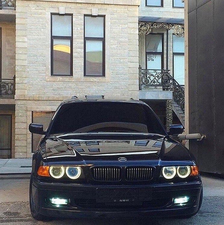 BMW 7 Series E38