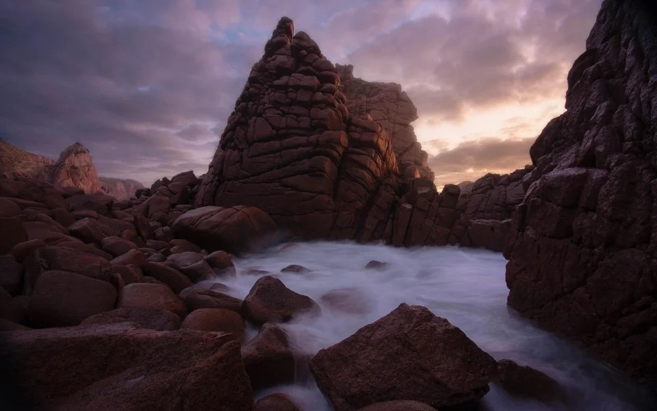  (Cape Woolamai)   -     , .