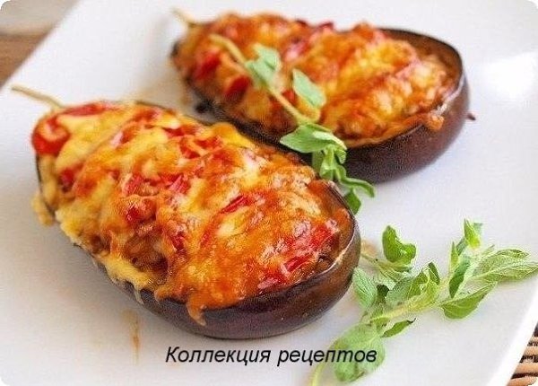 Запеченные баклажаны по-гречески.Ингредиенты:Баклажаны — 3 шт.Лук — 1 шт.Помидоры — 6 шт.Чеснок — 1 ...