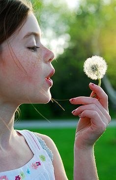 Не обязательно помнить всю жизнь. Важно помнить лишь лучшие её моменты.