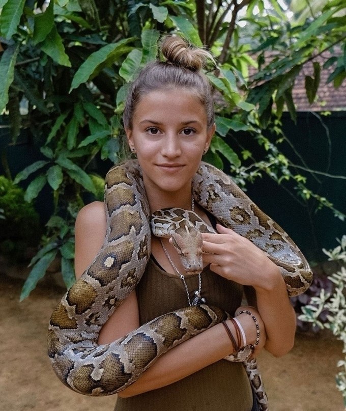 21- Lexie Alford -   ,      - 2