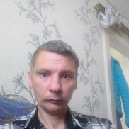 Mihail, 40 , 