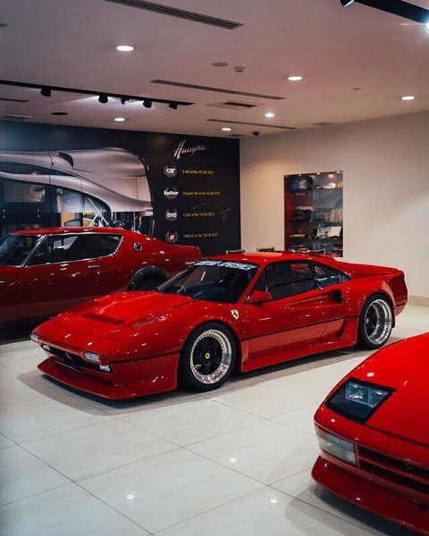 #Ferrari@autocult - 2