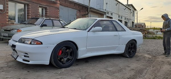 Продам skyline r32 купе. Rb26dett турбины hks Мозг вилсайд Коробка механика Редуктор tomei 2way ... - 8