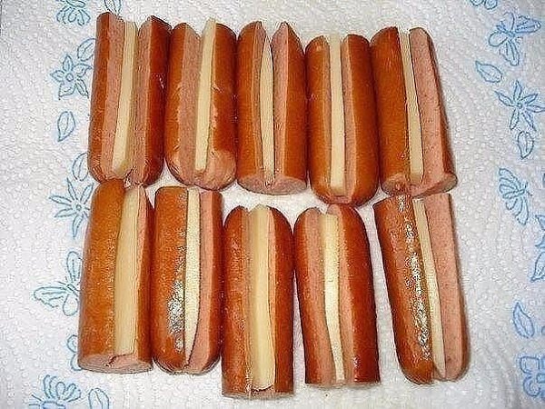 Сосиски в капусте - очень просто и обалденно вкусно!!! Ингредиенты: - 5 сосисок - кочан капусты - 3 ... - 2