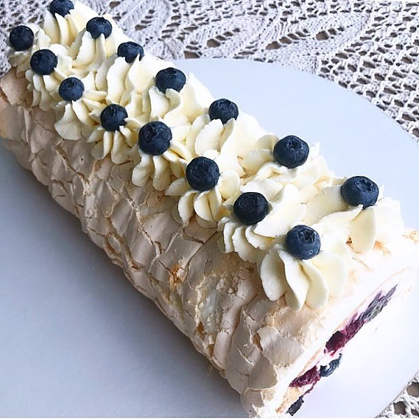 МЕРЕНГОВЫЙ РУЛЕТ. Сочный яркий с тонкой кислинкой и...... ОЧЕНЬ вкусный Он прост в приготовлении и ... - 2