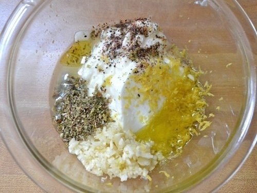 Куриные голени в сметанном маринаде. Для курицы существует множество различных вариантов маринада и ... - 2