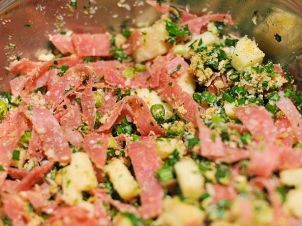 Рулетики из стейка .Традиционно все готовят шашлык, но более искушенные в этом вопросе гурманы не ... - 2
