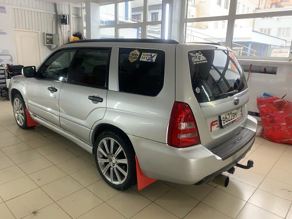   . Subaru Forester SG9 XT.    .  ... - 2