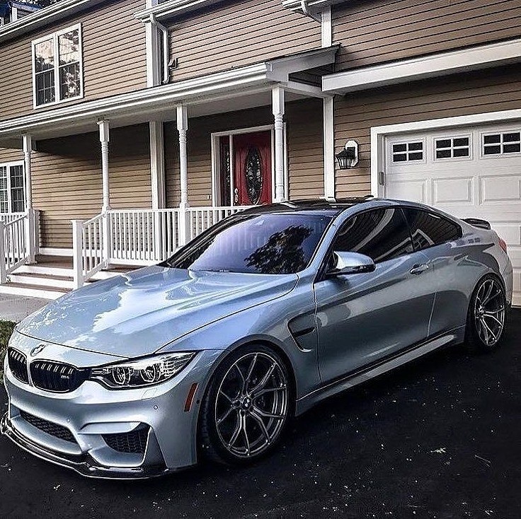 BMW M4 oupe