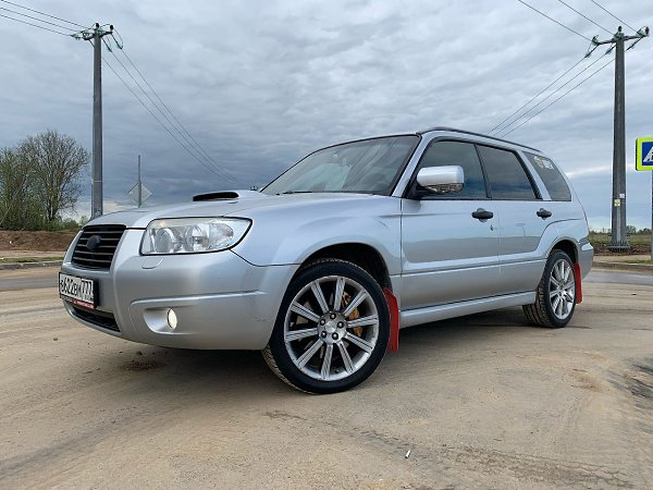   . Subaru Forester SG9 XT.    .  ...