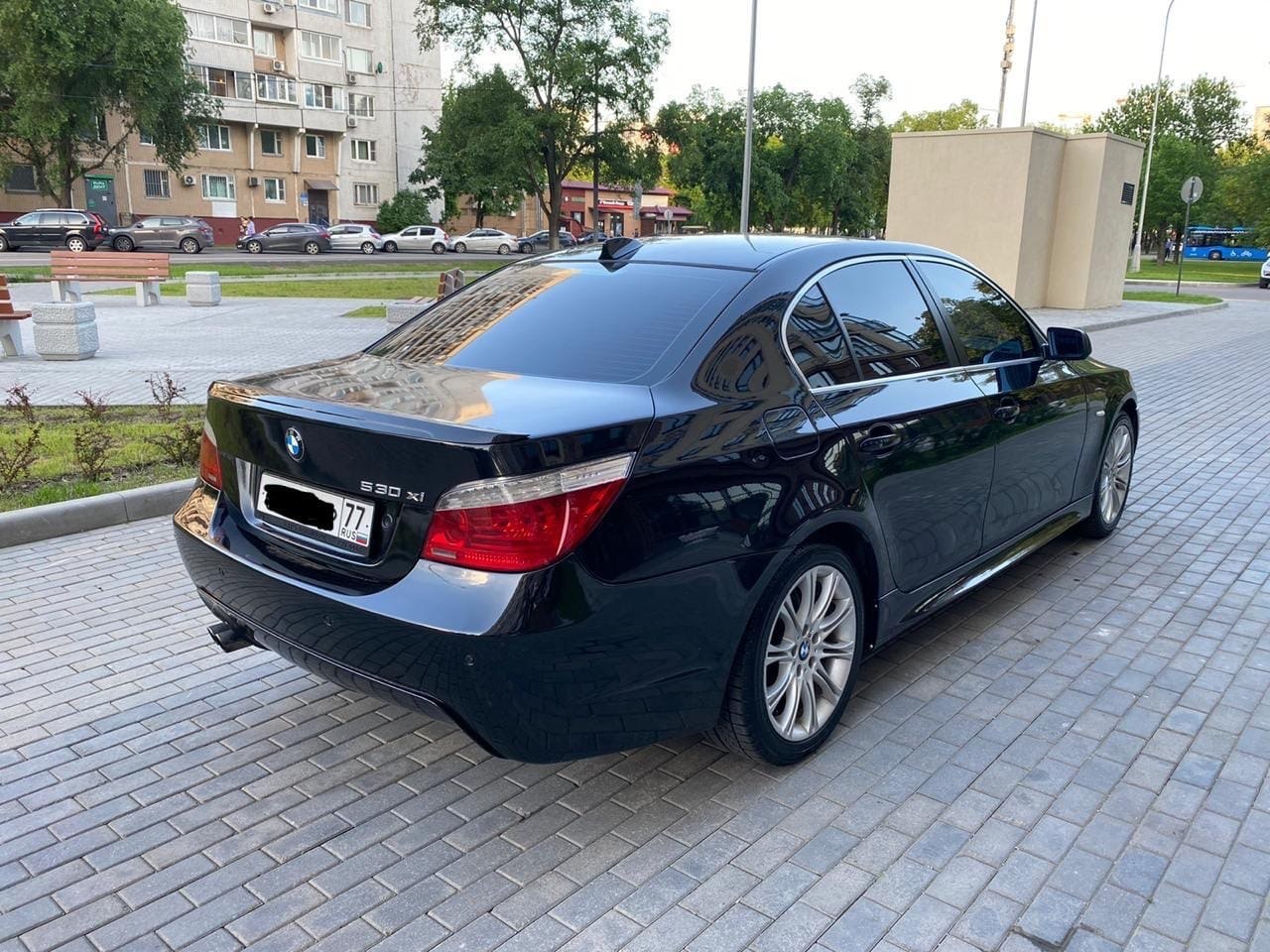 BMW 530 xDrive.2009 , . , 3.0 272   m-tehnik    ... - 5