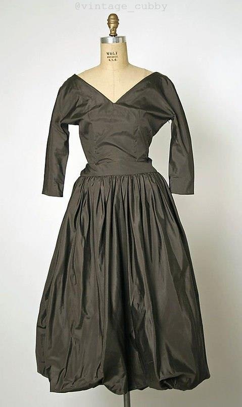 epe eepe a o Balenciaga, 1960-e. - 8